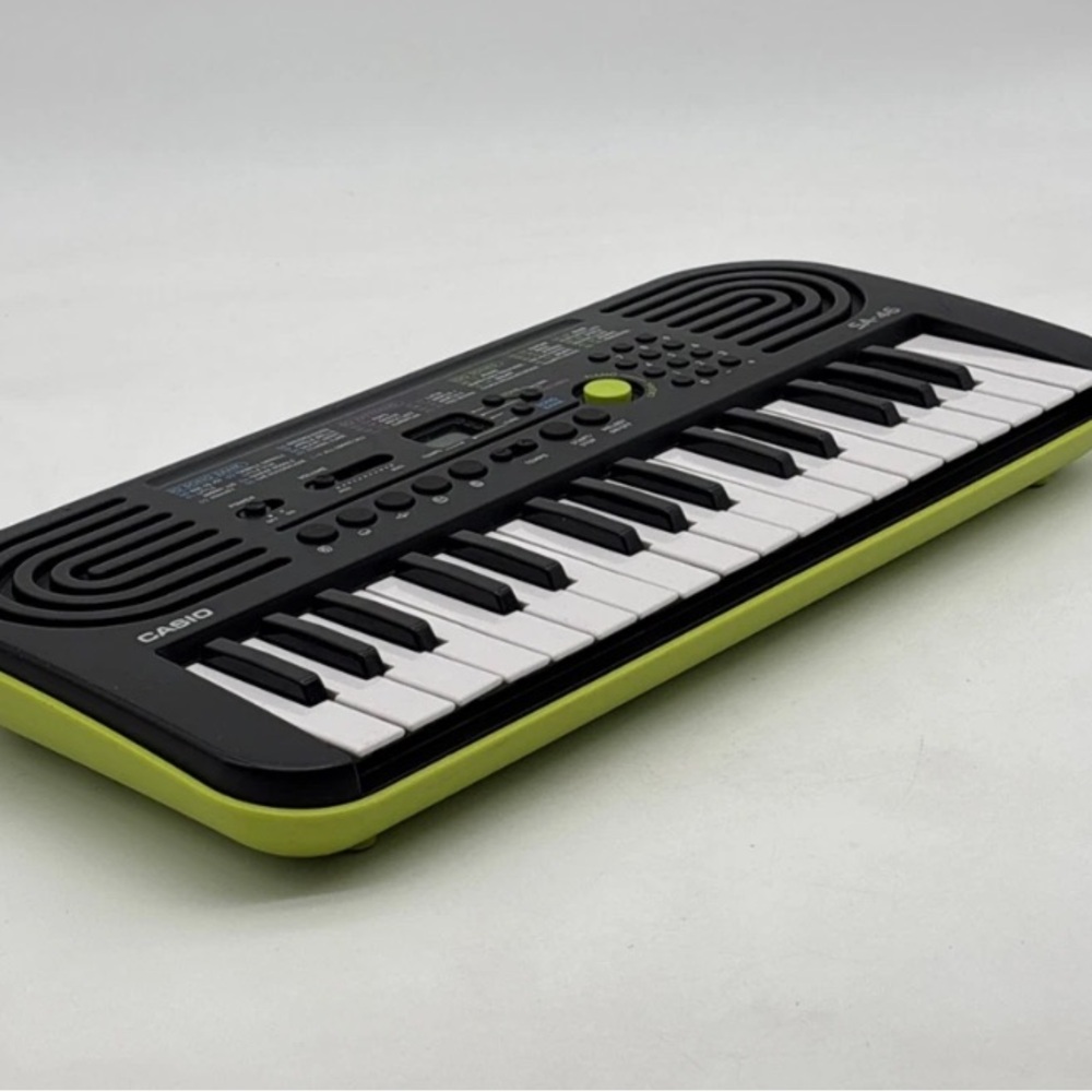 CASIO SA-46~32 key Keyboard Synthesizer-Excellent Condition-Runs on 6 batteries. - Picture 10 of 10